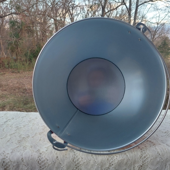 Decorative Sriracha Tin Bucket Advertising Collectible Red and White Hot Sauce - Picture 6 of 8